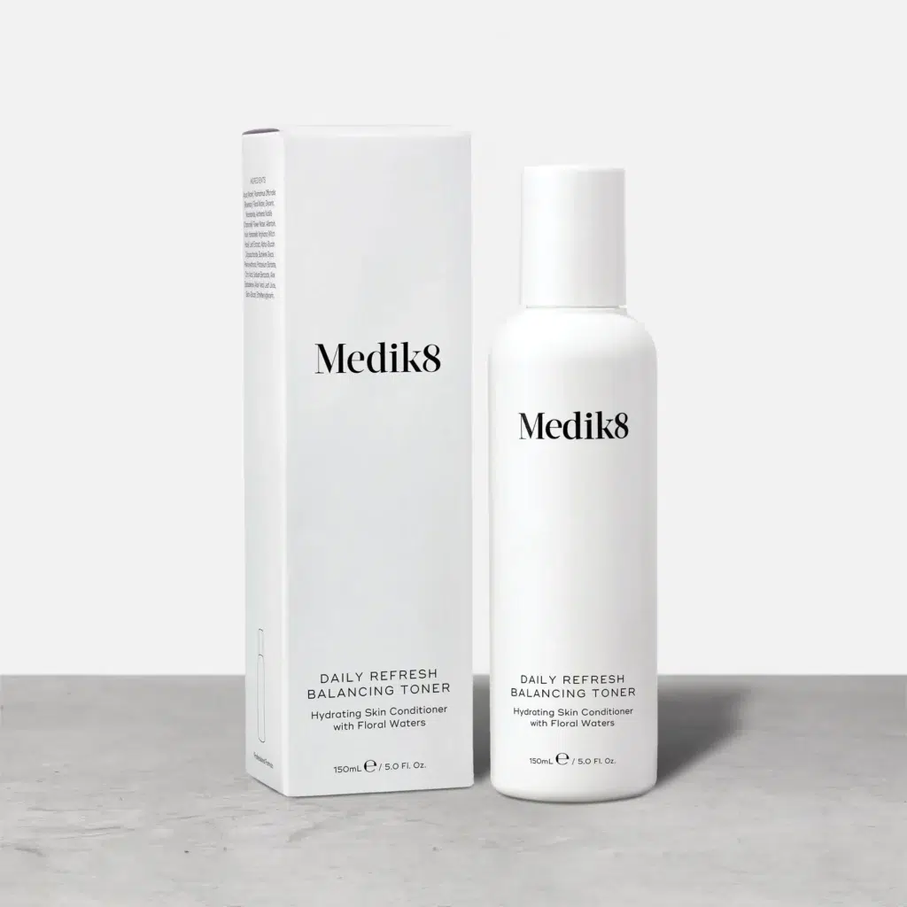 daily refresh balancing toner de medik8