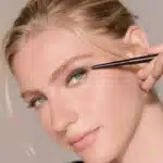 Aplicador de precisión del eyeliner RevitaLash Defining Liner