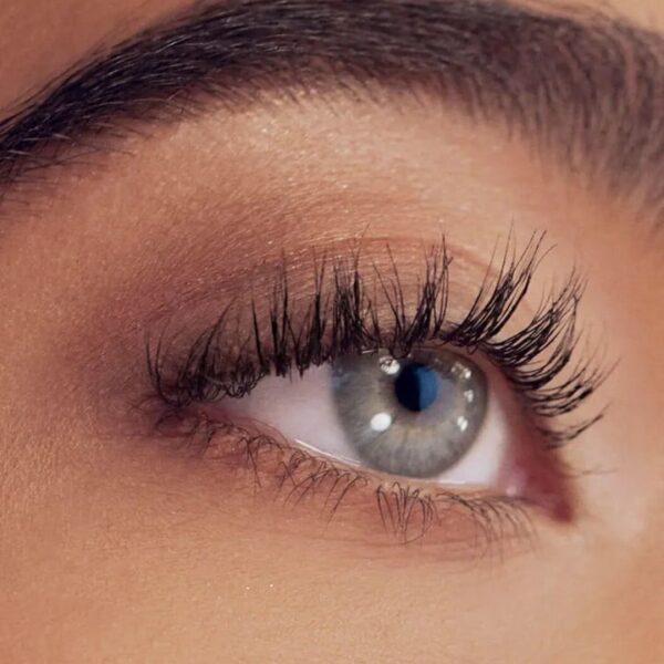 Tratamiento RevitaLash Advanced Eyelash Conditioner para fortalecer y cuidar las pestañas