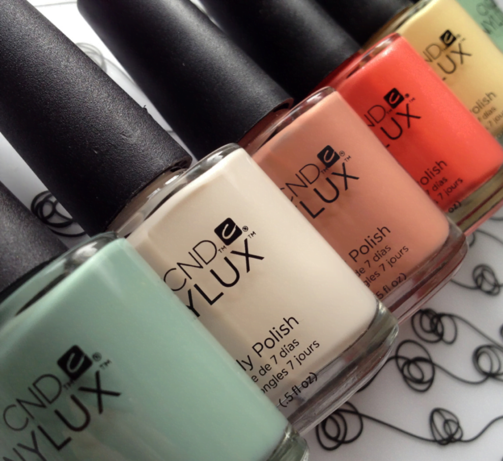 pedicura y manicura esmaltes vinylux